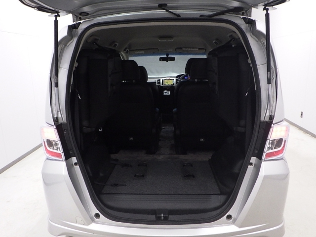 HONDA FREED 2013