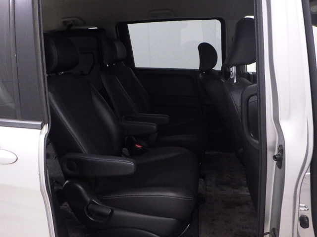 HONDA FREED 2013