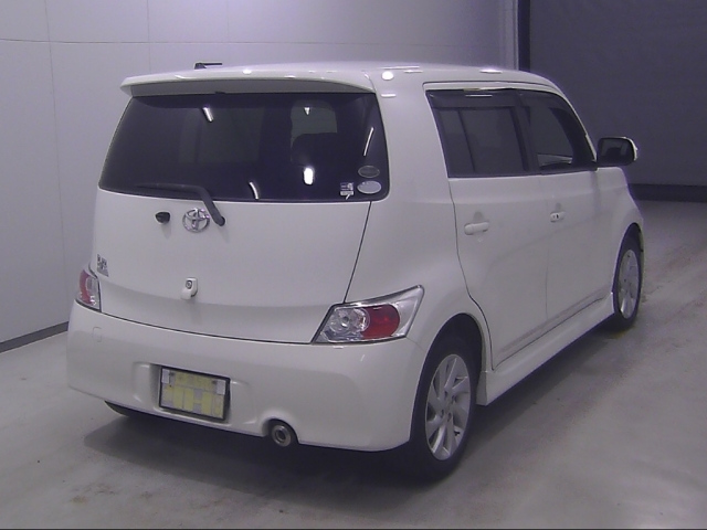 TOYOTA BB 2008