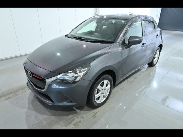 MAZDA DEMIO 2015