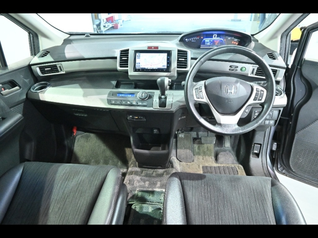 HONDA FREED 2014