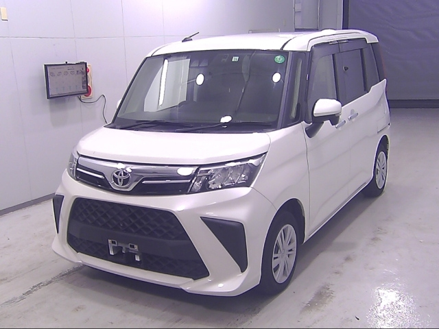 TOYOTA ROOMY 2022
