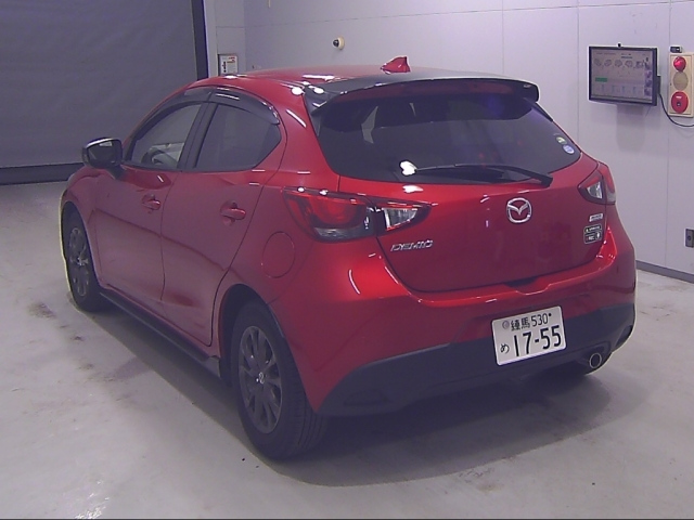 MAZDA DEMIO 2016