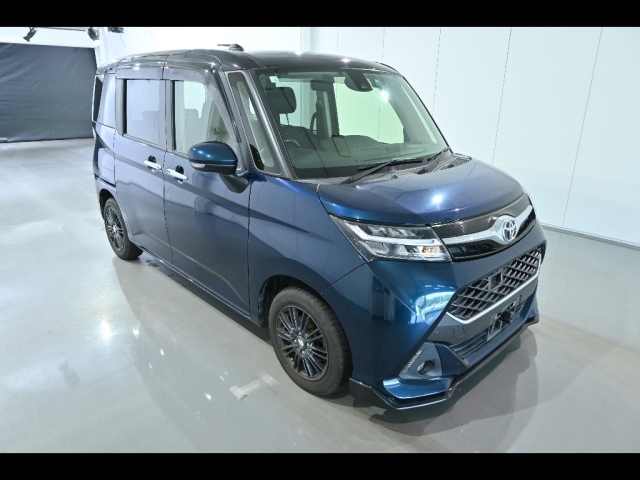 TOYOTA TANK 2018