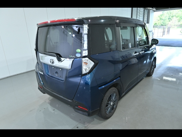 TOYOTA TANK 2018