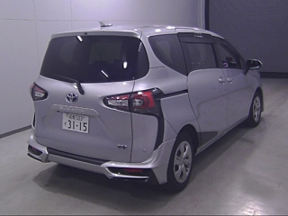 TOYOTA SIENTA 2021