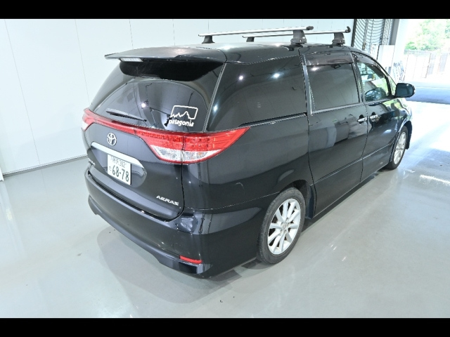 TOYOTA ESTIMA 2011