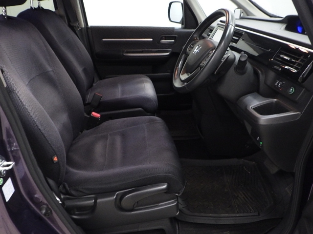 HONDA STEP WAGON 2017