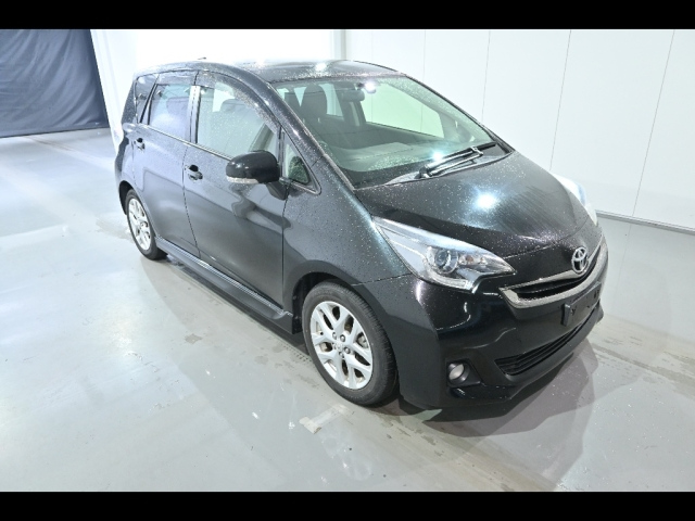 TOYOTA RACTIS 2014