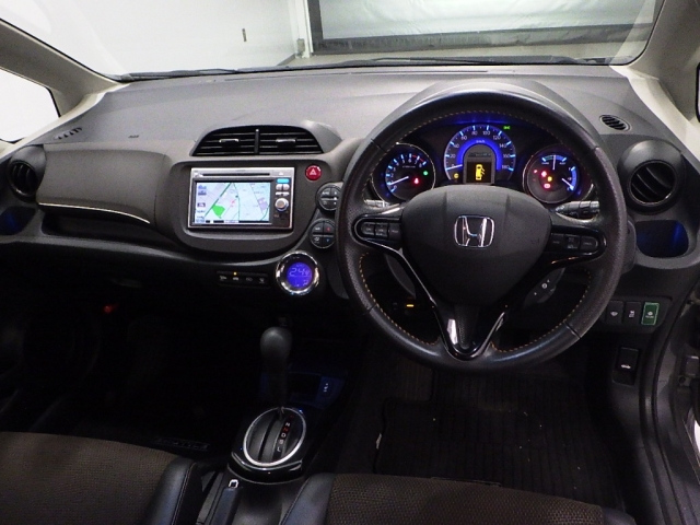 HONDA FIT SHUTTLE 2013