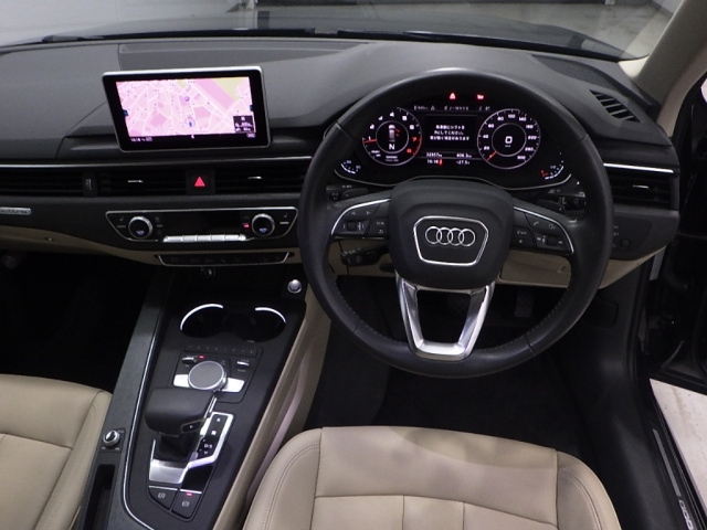 AUDI A4 2018