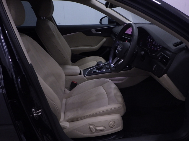 AUDI A4 2018