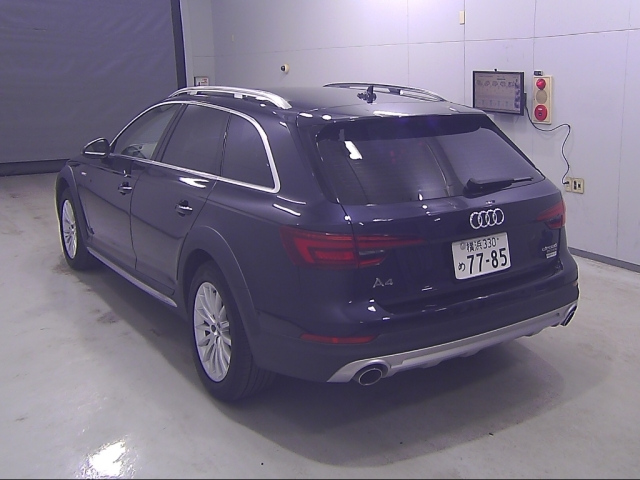 AUDI A4 2018