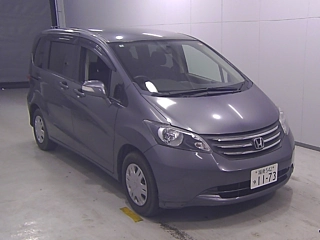 HONDA FREED 2010