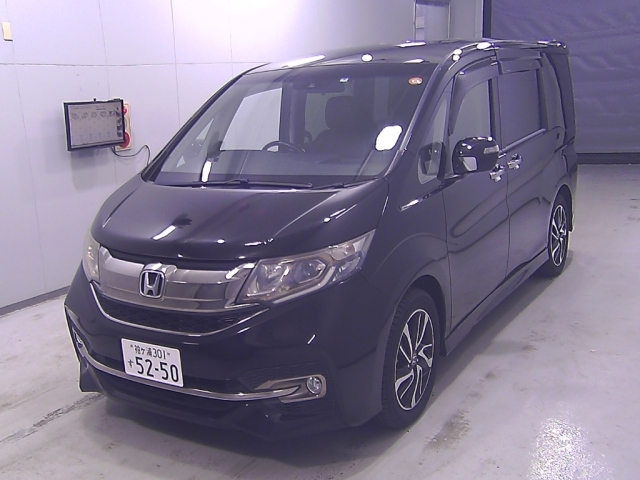 HONDA STEP WAGON 2016
