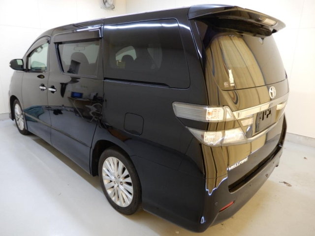 TOYOTA VELLFIRE 2012