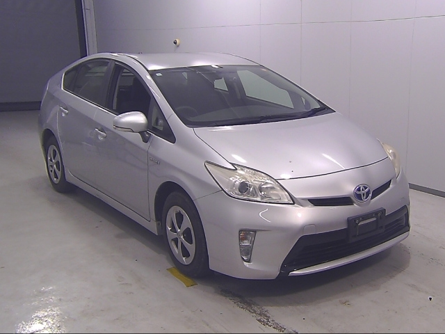 TOYOTA PRIUS 2013