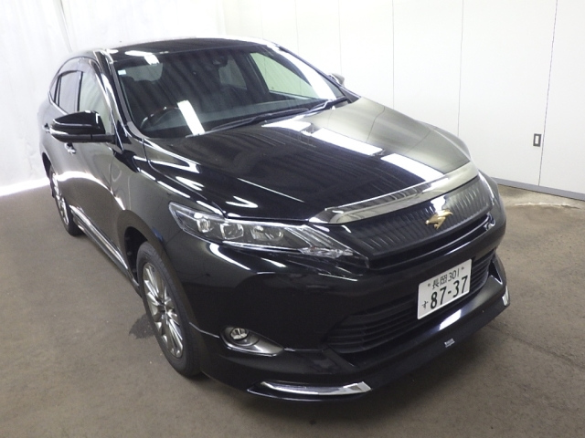 TOYOTA HARRIER 2017
