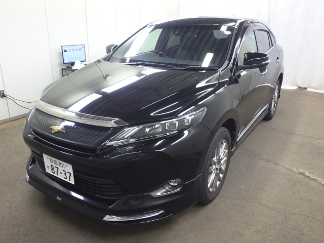 TOYOTA HARRIER 2017