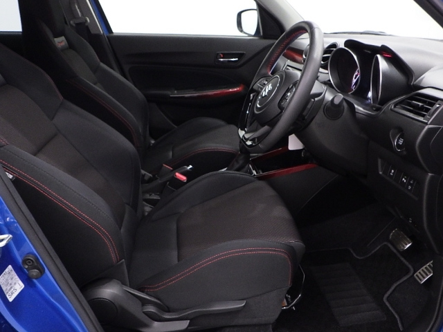 SUZUKI SWIFT 2023