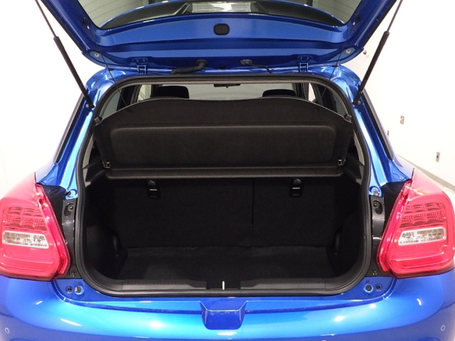 SUZUKI SWIFT 2023