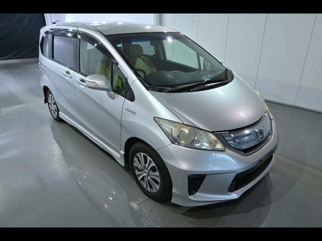 HONDA FREED 2012