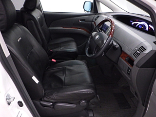 TOYOTA ESTIMA 2010