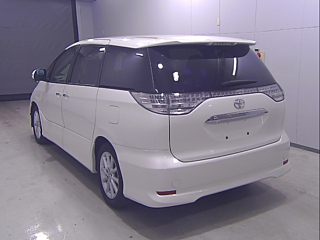 TOYOTA ESTIMA 2010