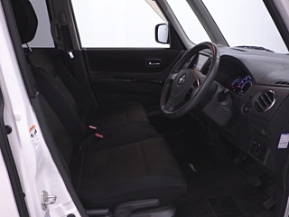NISSAN ROOX 2012