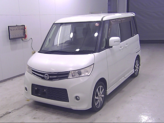 NISSAN ROOX 2012
