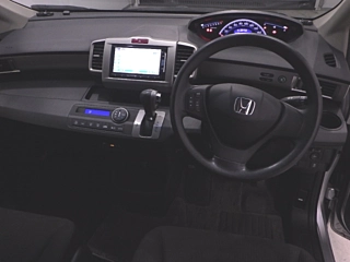 HONDA FREED 2015