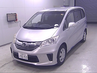 HONDA FREED 2015