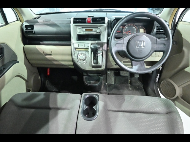 HONDA ZEST 2010