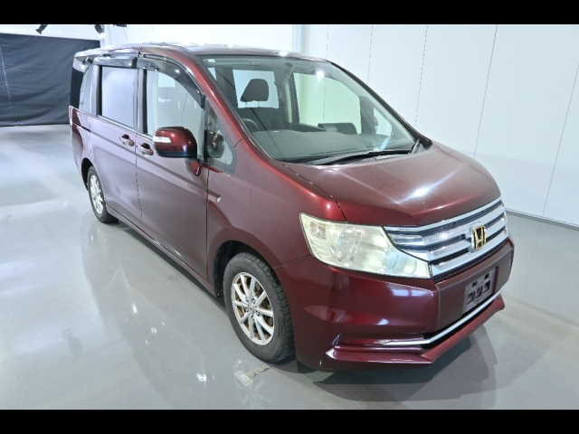 HONDA STEP WAGON 2012
