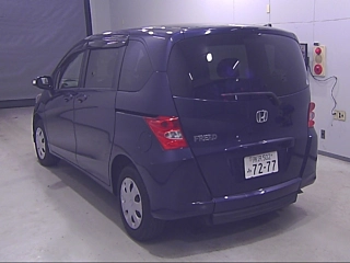 HONDA FREED 2011