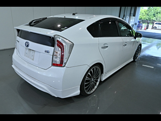 TOYOTA PRIUS 2012