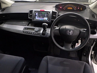 HONDA FREED 2009
