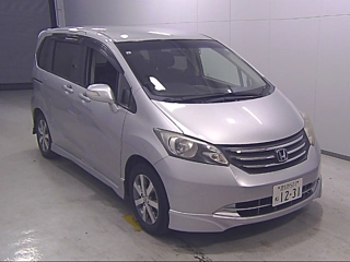 HONDA FREED 2009