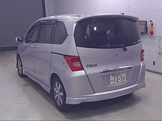 HONDA FREED 2009