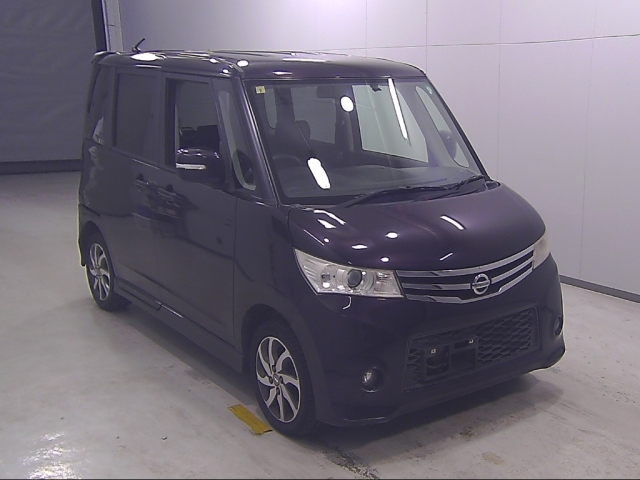 NISSAN ROOX 2010
