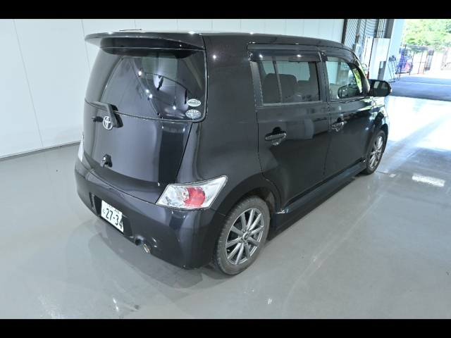TOYOTA BB 2009