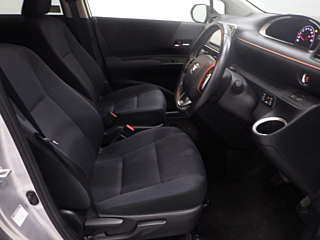 TOYOTA SIENTA 2016