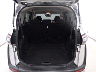 TOYOTA SIENTA 2016