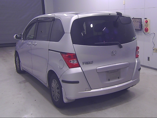 HONDA FREED 2008