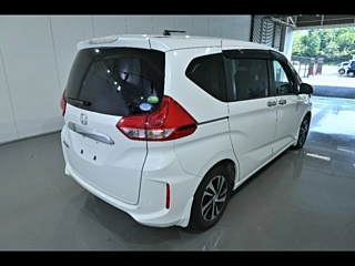 HONDA FREED 2019