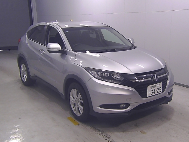 HONDA VEZEL 2015