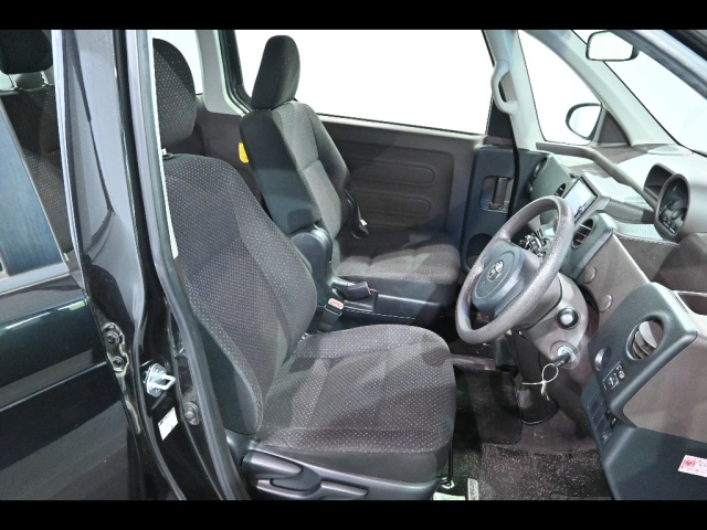 TOYOTA SPADE 2014