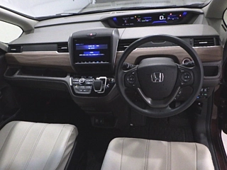 HONDA FREED 2024