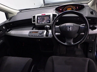 HONDA FREED 2010