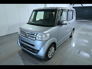 HONDA N BOX 2017